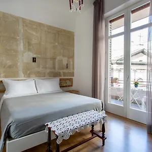Bonita , Neapel Italien